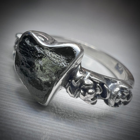 Sterling Silver Moldavite Ring | 0.8g | Size 7.5