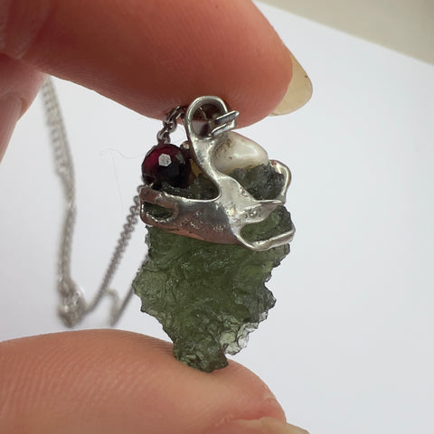 Moldavite, Pearl & Garnet Necklace 1.6g Maly Chlum