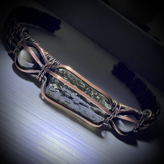 1.1g Moldavite & Blue Tigers Eye Copper Bracelet