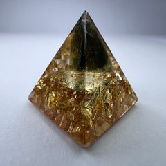 Moldavite Orgone Generator Pyramid – 20mm