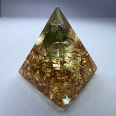 Moldavite Orgone Generator Pyramid – 20mm