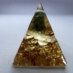 Moldavite Orgone Generator Pyramid – 20mm