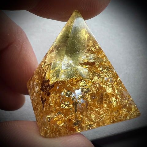 Moldavite & 24ct Gold orgone generator pyramid. 20mm.