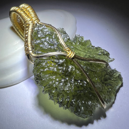 14k Gold wrap pendant 4.02g