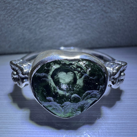Heart-Shaped Moldavite Ring with Floral Design – Size 7 (O)
