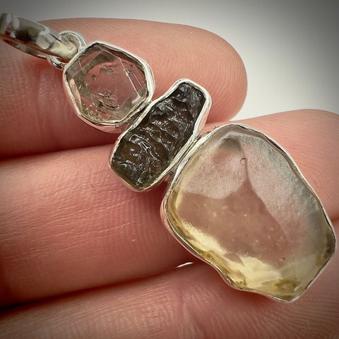 Sterling Silver Pendant with Moldavite, Herkimer Diamond & LDG | 0.8g | Chlum