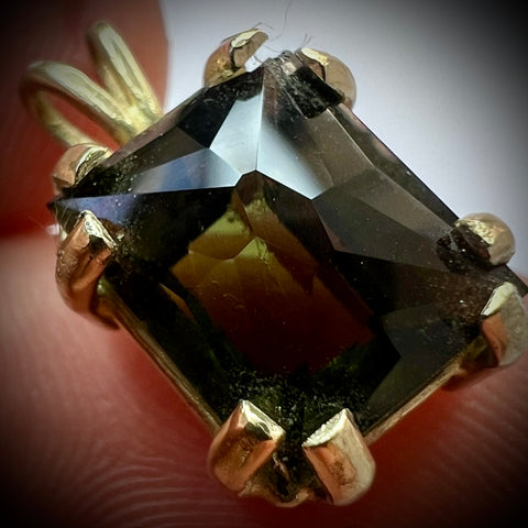 Exquisite Faceted Moldavite Pendant – Solid 14k Gold