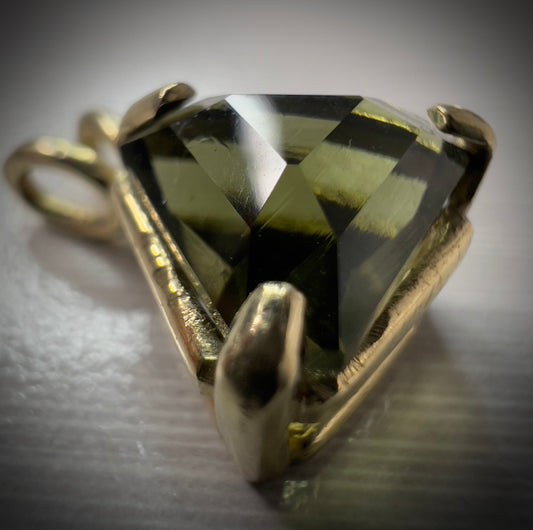 Moldavite Triangle Pendant – Solid 14k Gold