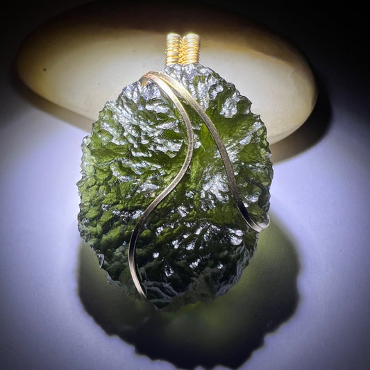 11.3g Moldavite/Gold pendant