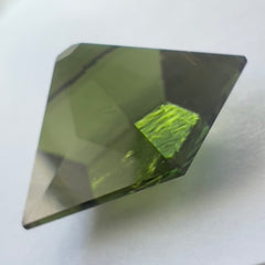 Exquisite faceted Moldavite "Pentagon"