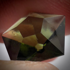 Exquisite faceted Moldavite "Pentagon"