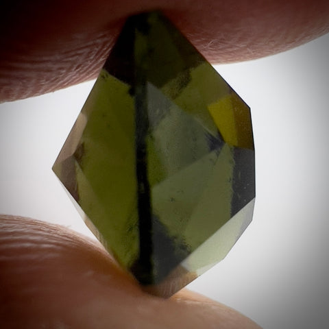 Exquisite faceted Moldavite "Quadril"
