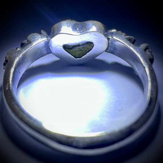 Heart & Floral Motif Sterling Silver Moldavite Ring – Size 6.5 (N)