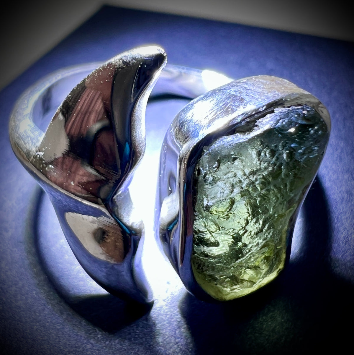 Whale's Tail Sterling Silver Moldavite Ring - 7.5 (P) Open Size