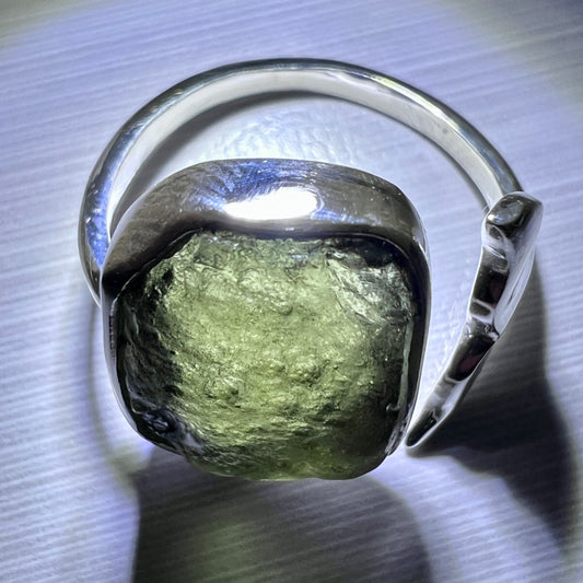 Whale's Tail Design Silver Moldavite Ring - Open Size 8(Q)