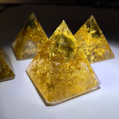 Moldavite & 24ct Gold orgone generator pyramid - 20mm