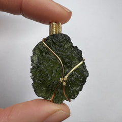 9.6g Chlum Moldavite Pendant in 14k Gold