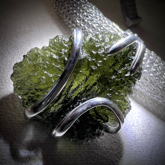 Woven Silver Moldavite Earrings & Necklace Set | 6.24g, 0.7g & 0.8g