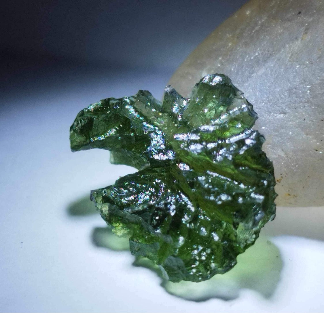 1.69g Moldavite