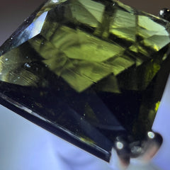 10.22ct Faceted Moldavite pendant in sterling silver.