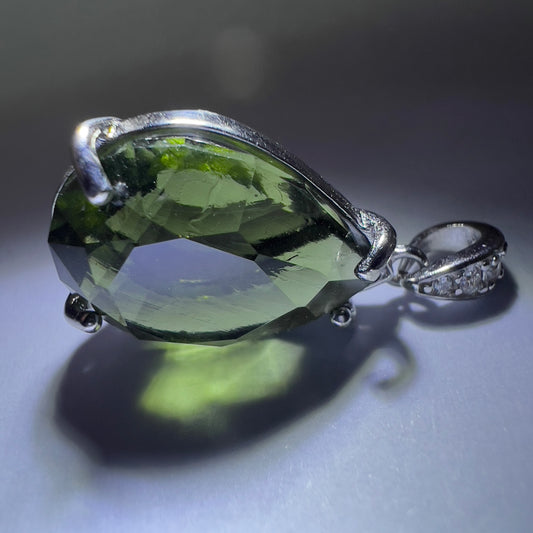 Faceted "drop" Moldavite Pendant 6.34ct - Sterling Silver