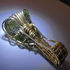 4.75g Gold Moldavite pendant - Lapis Lazuli.