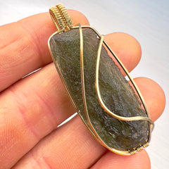 7.92g Moldavite & Gold Pendant