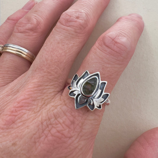 Sterling Silver Lotus Moldavite Ring - Size 9.5