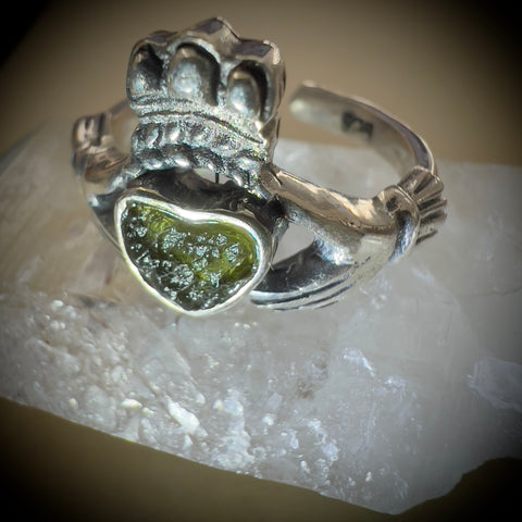Sterling Silver Moldavite Claddagh Ring - Size 9 Open | Chlum