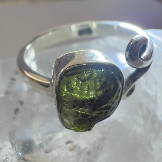 Swirl Sterling Silver Moldavite Ring – Size 8.5