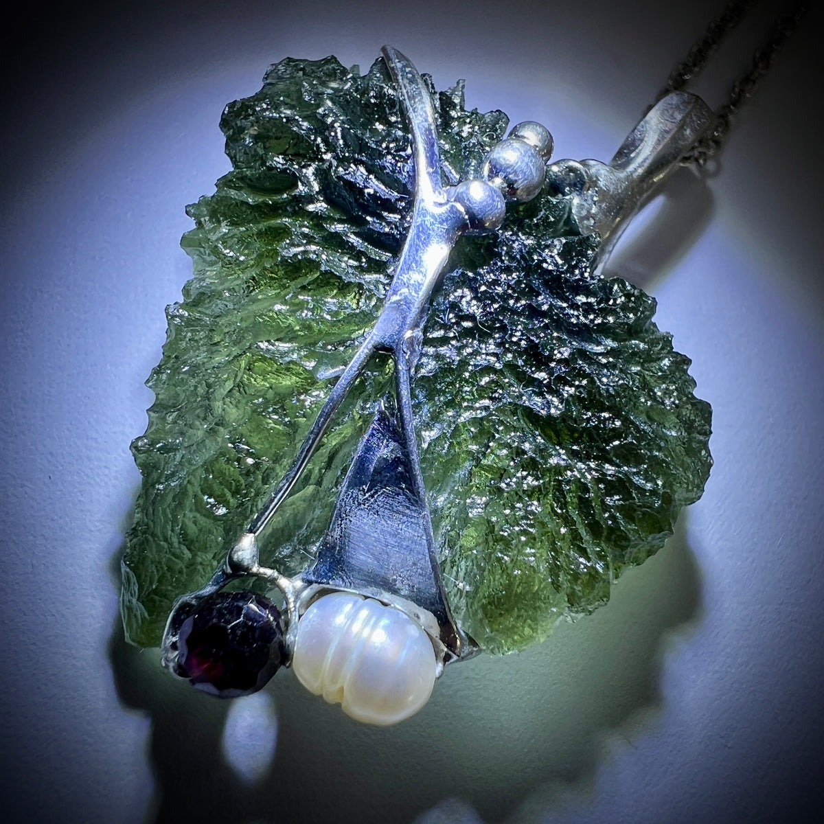 Moldavite Necklace 2.6g Maly Chlum