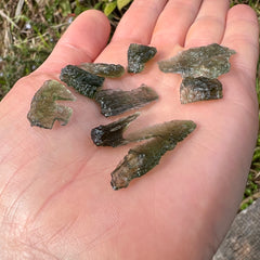 10g Moldavite pieces (9pcs)