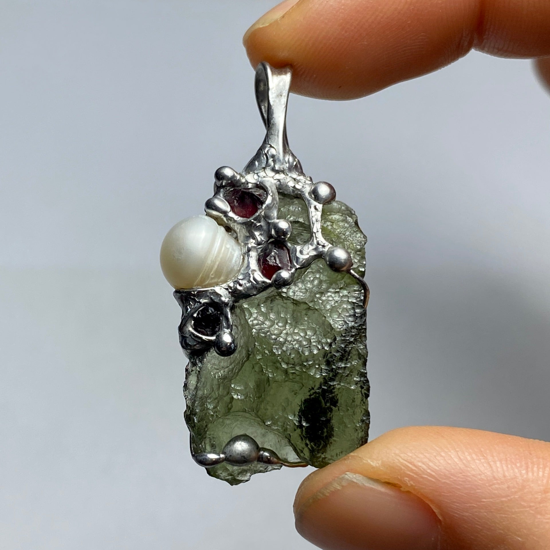 2.7g Moldavite Pendant with Czech Garnet and River Pearl