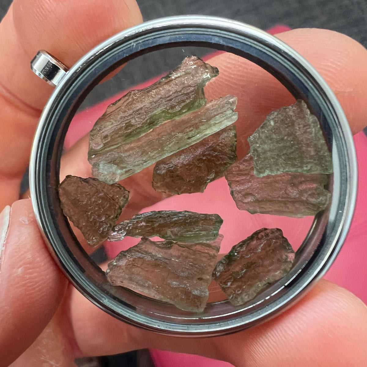 Glass/Stainless Steel Locket with 2.62g Moldavite (9 pieces)