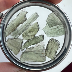 Glass/Stainless Steel Locket with 2.62g Moldavite (9 pieces)