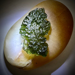 4.89g Moldavite