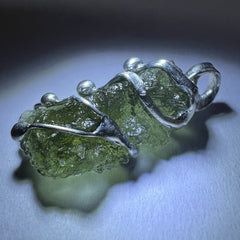 Moldavite pendant 1.29g