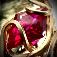 Spectacular Moldavite & Ruby Pendant – 14K Gold.