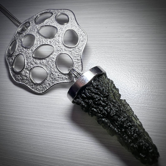 3.98g Chlum Drop Moldavite/Silver Pendant