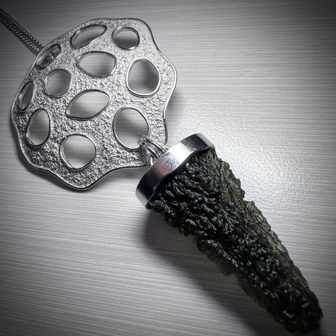 3.98g Chlum Drop Moldavite/Silver Pendant