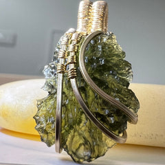 2.2g Chlum Moldavite Pendant– 14k Gold