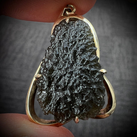 Elegant Gold/Moldavite Pendant - Solid 14k Gold.