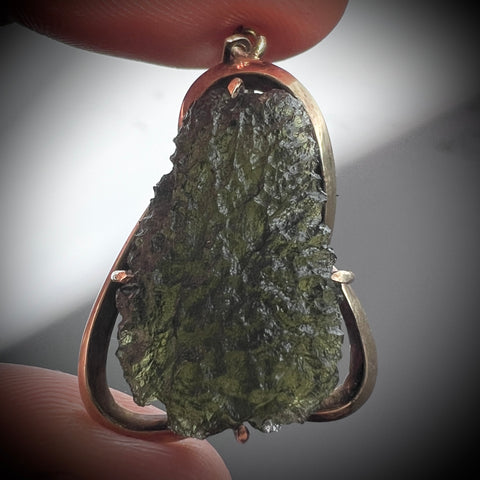 Elegant Gold/Moldavite Pendant - Solid 14k Gold.
