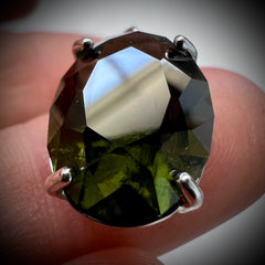 Exquisite Oval-Cut Moldavite Pendant — 7.29 ct
