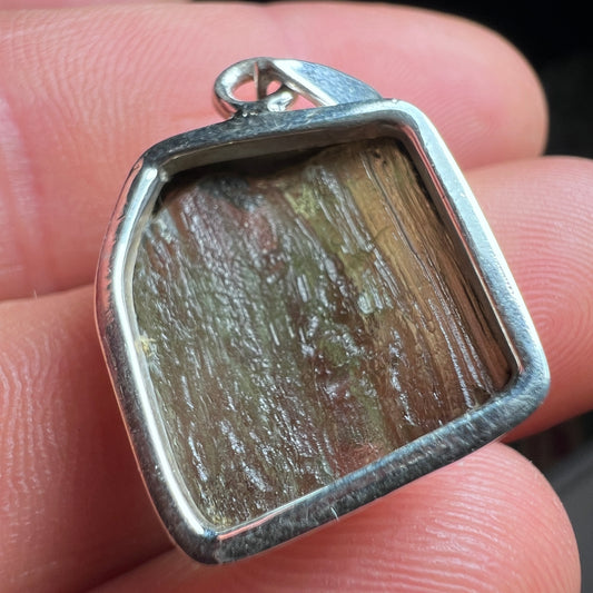 Moldavite Silver pendant, 4.24g