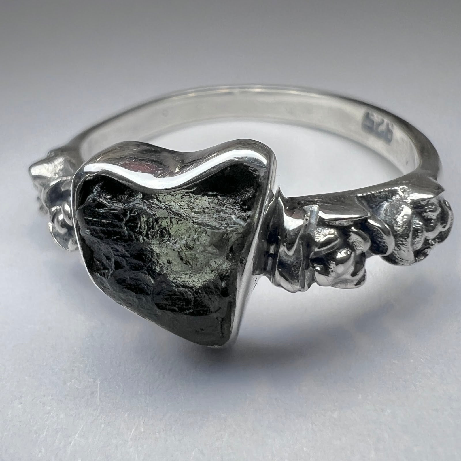NG1026R9 Moldavite sterling silver ring