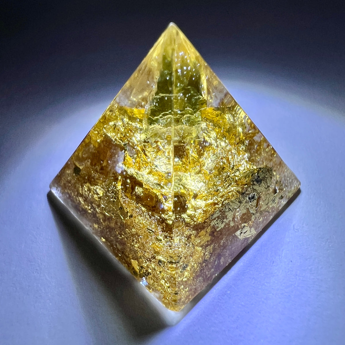 Moldavite Orgone Generator Pyramid – 18mm