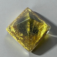Moldavite Orgone Generator Pyramid – 18mm