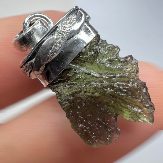 Moldavite silver pendant 2.54g