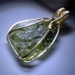 3g Gold/Moldavite pendant